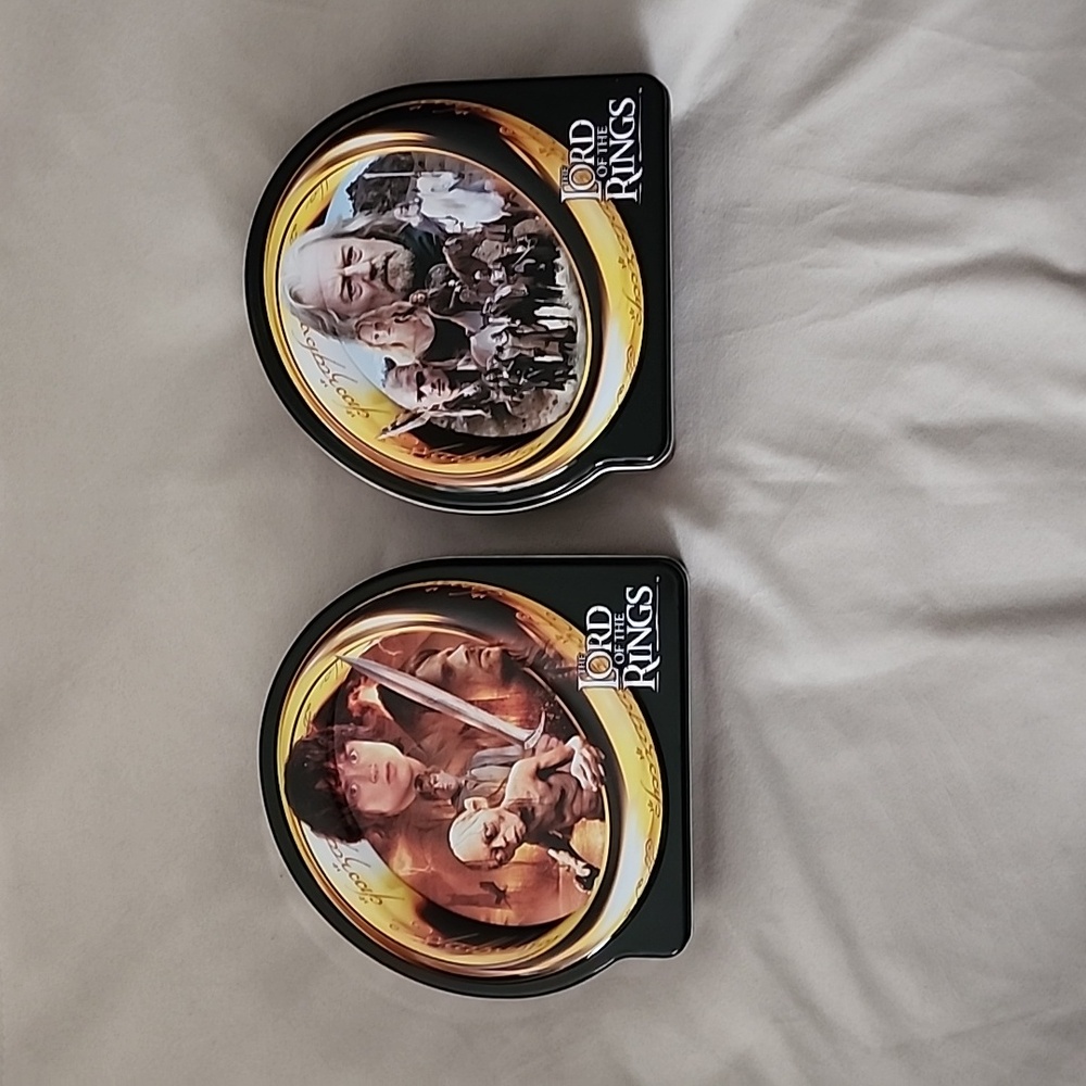 Two Lord of the Rings Puzzles in Collectors Tins